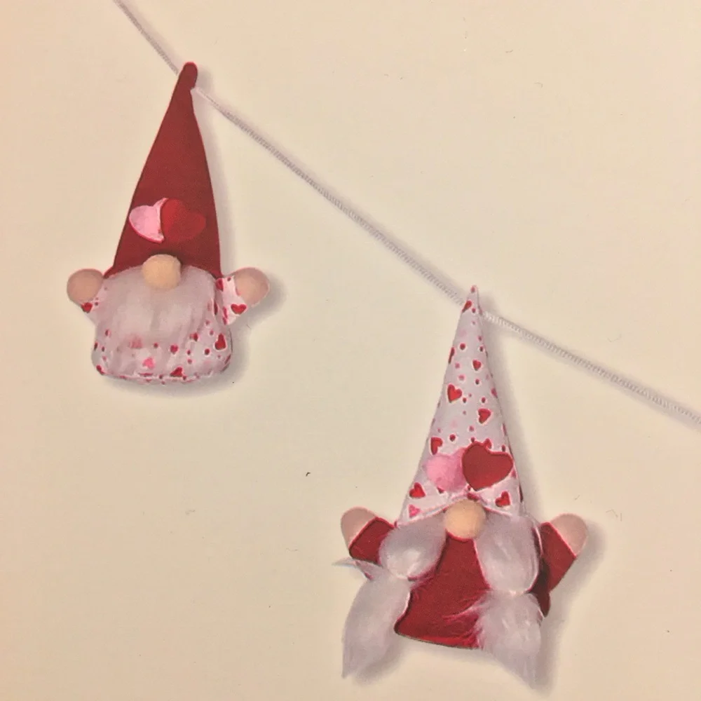 Valentines Day Decoration Gnome Garland 6’ Love NEW Pink & Red Hearts - Picture 11 of 16